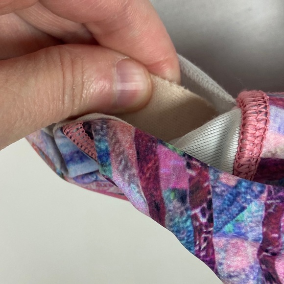 Lululemon Limited Edition Print Energy Sports Bra - Picture 7 of 7